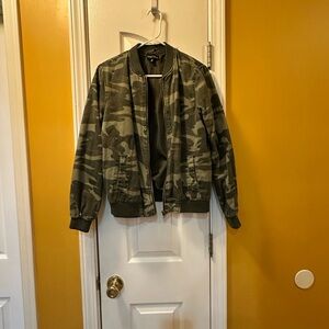 New Look Green Bomber Jacket Lightweight Casual